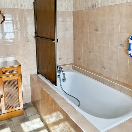 Maison Familiale A Nierveze - 8 Pers -vue Montagne * Thiézac