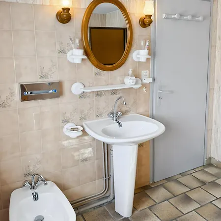 Maison Familiale A Nierveze - 8 Pers -vue Montagne Holiday home