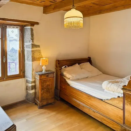 Maison Familiale A Nierveze - 8 Pers -vue Montagne Thiézac